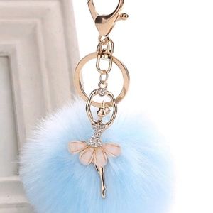 💕Faux rabbit fur keychain